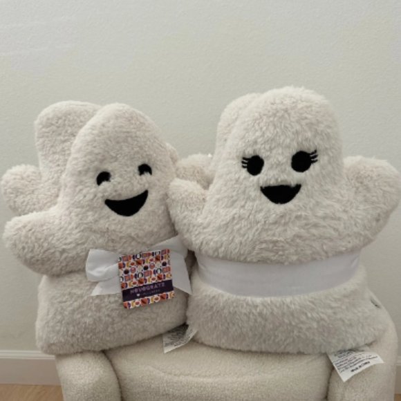 NWT HTF Viral Halloween Novogratz Ghost Pillow Set - Picture 1 of 4